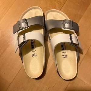 Birkenstocks Arizona split. Silver and white.